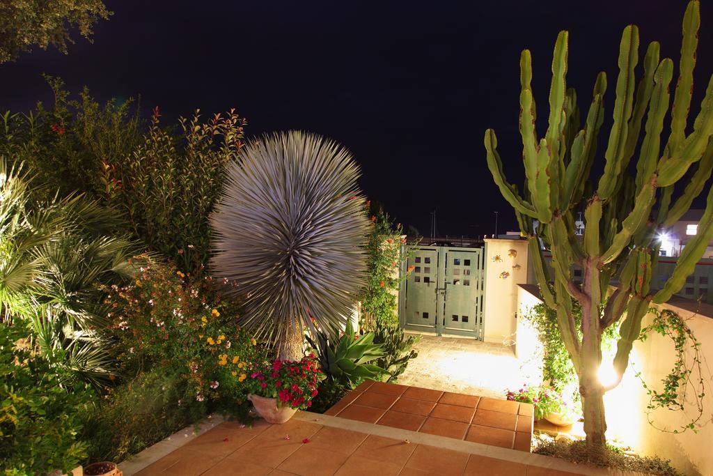 B&B Villa Il Sughero Monopoli Exterior foto